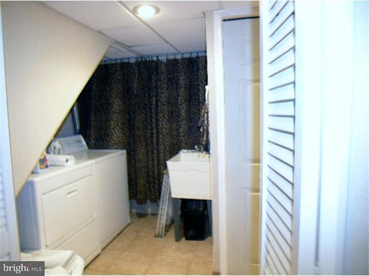 397 Welsh Road Huntingdon Valley, PA 19006 - Photo 13 of 15 Laundry Room