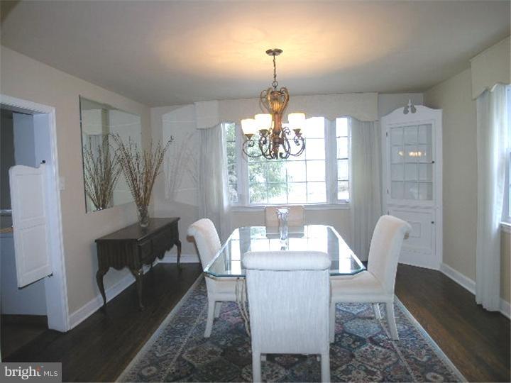 397 Welsh Road Huntingdon Valley, PA 19006 - Photo 4 of 15 Dining Room