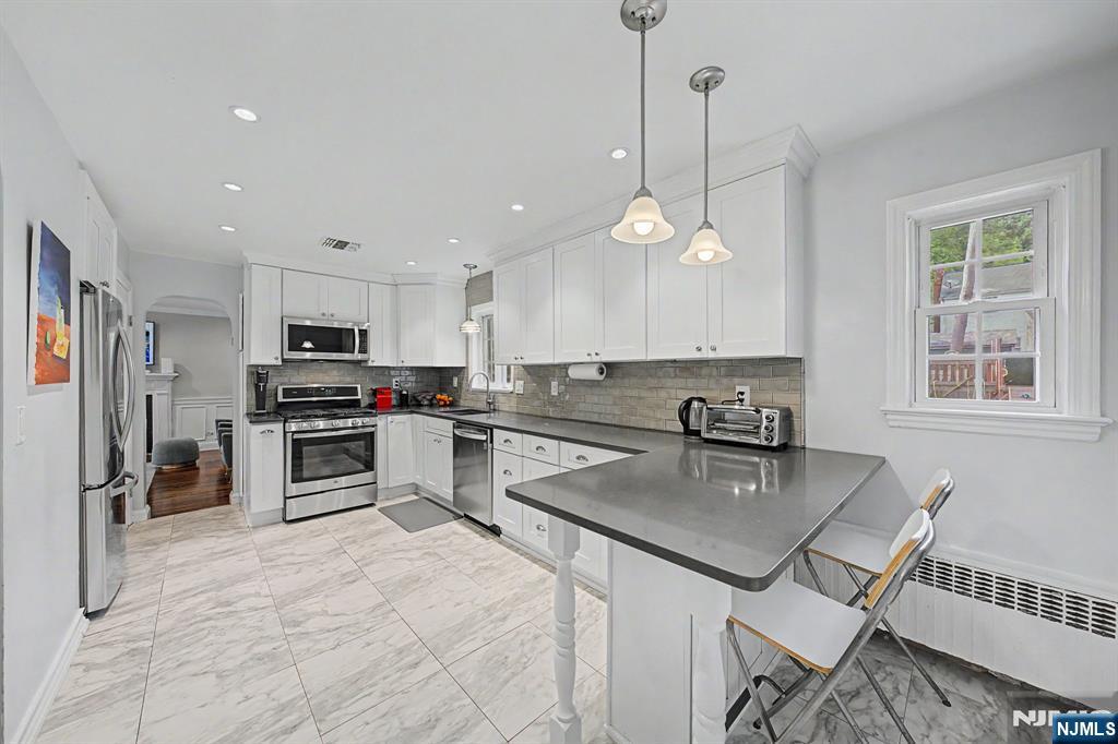 109 Windsor Road Tenafly, NJ 07670 - Photo 14 of 44