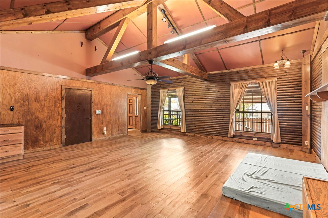 55 County Line Road Dale, TX 78616 - Photo 6 of 42 Main Living area