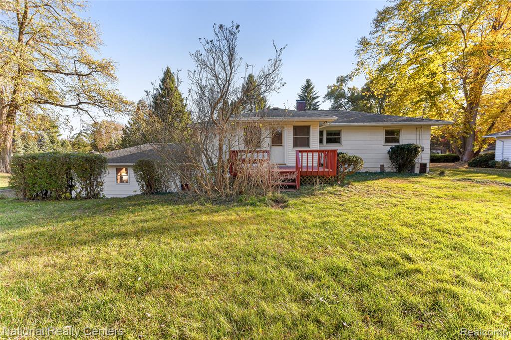 11655 Shorecrest South Lyon, MI 48178 - Photo 37 of 51 Gallery Image 37