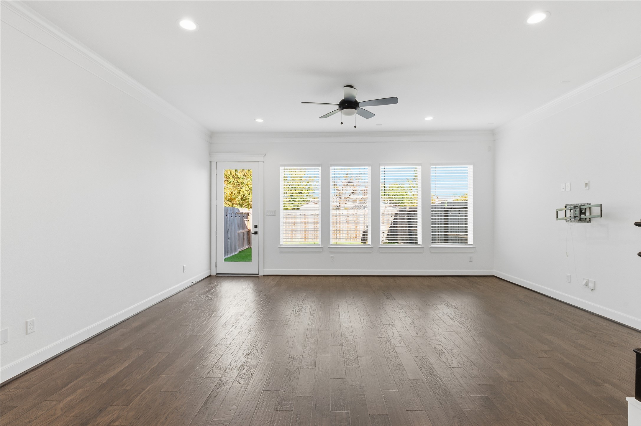 819 West 19th Street Houston, TX 77008 - Photo 17 of 39