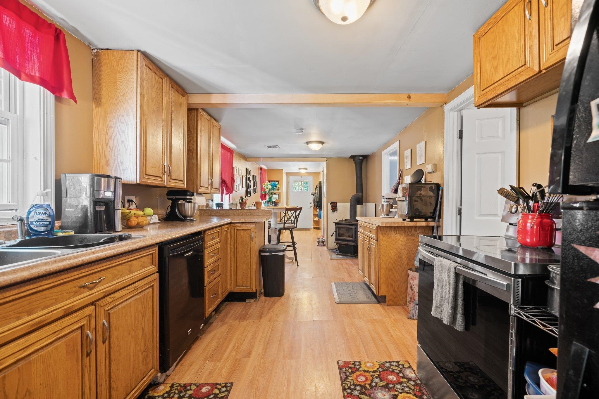 729 Chester Road Auburn, NH 03032 - Photo 14 of 25 Gallery Image 14
