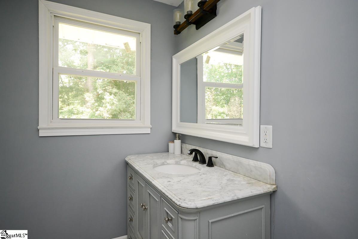 1041 East Perry Road Greenville, SC 29609 - Photo 11 of 25