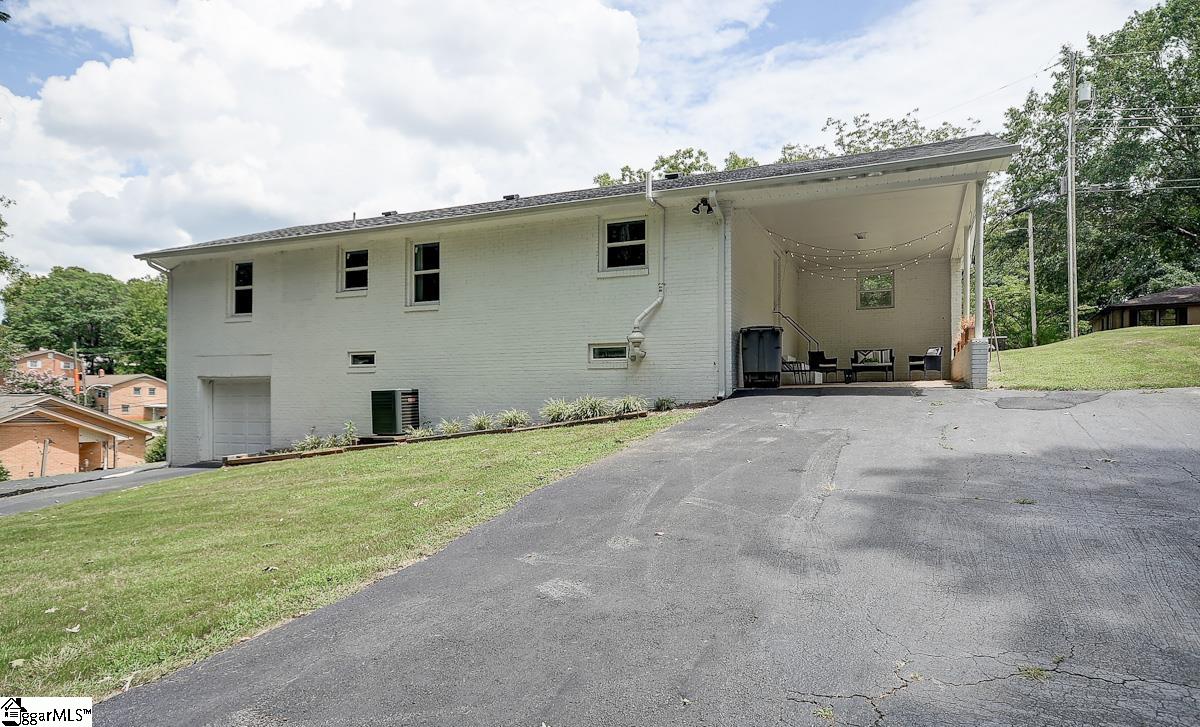 1041 East Perry Road Greenville, SC 29609 - Photo 19 of 25