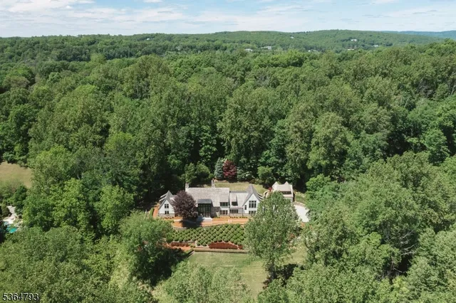 $9,800,000 | 171 Campbell Road, Bernardsville, NJ 07924