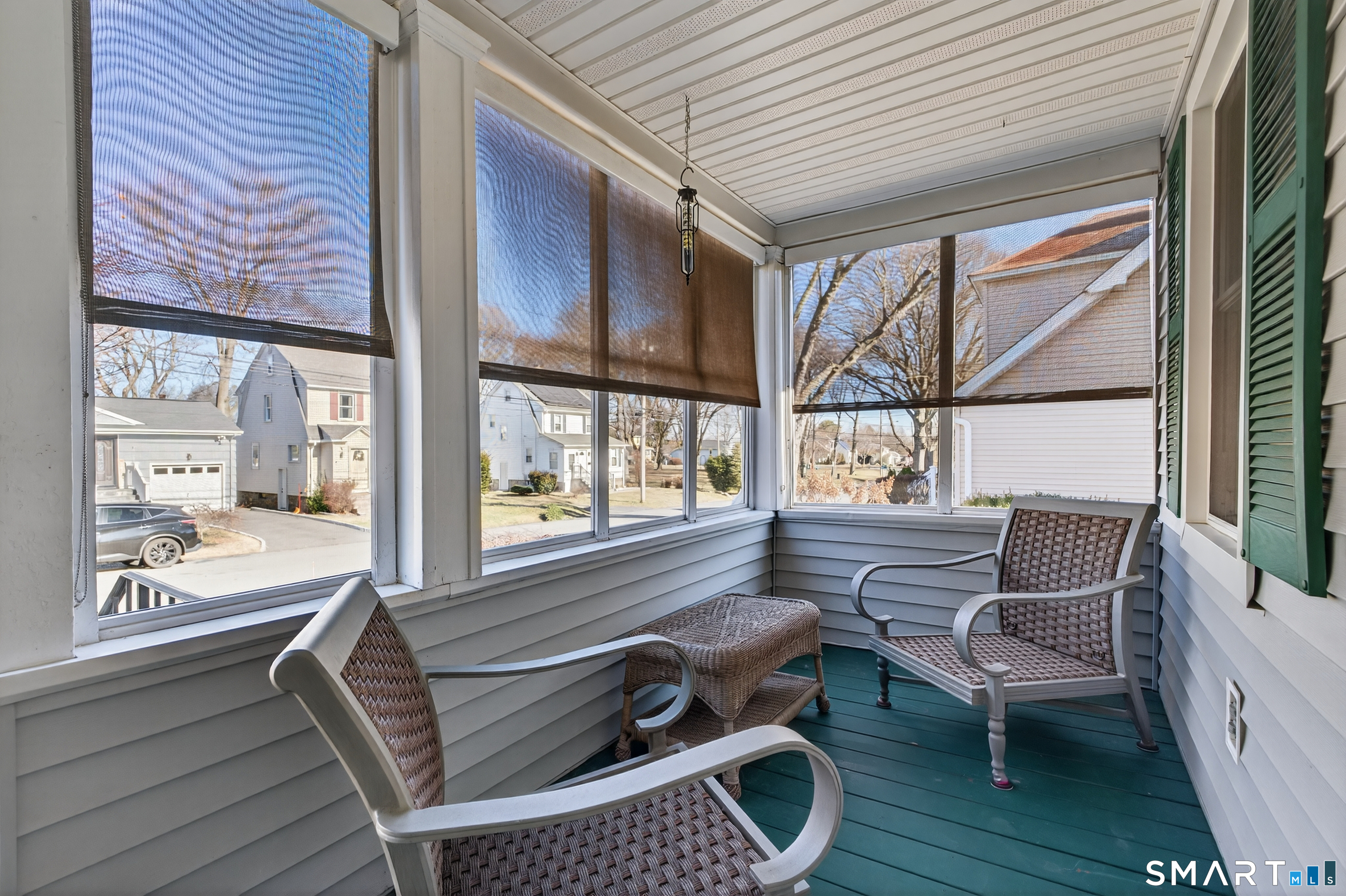 83 Disbrow Street Stratford, CT 06614 - Photo 4 of 39