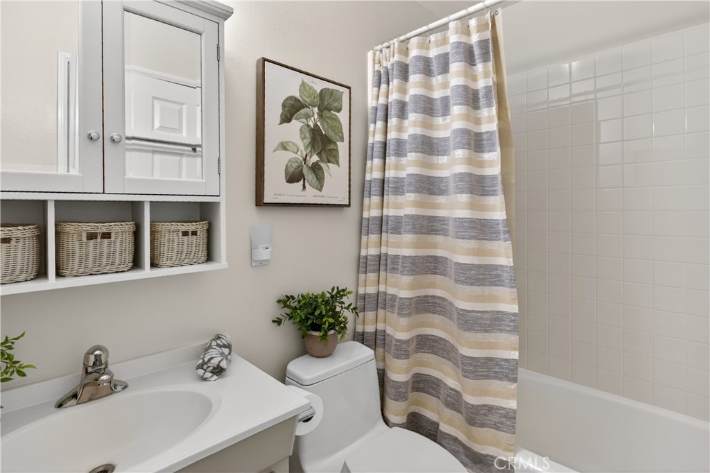 15312 Hanover Lane Huntington Beach, CA 92647 - Photo 17 of 23