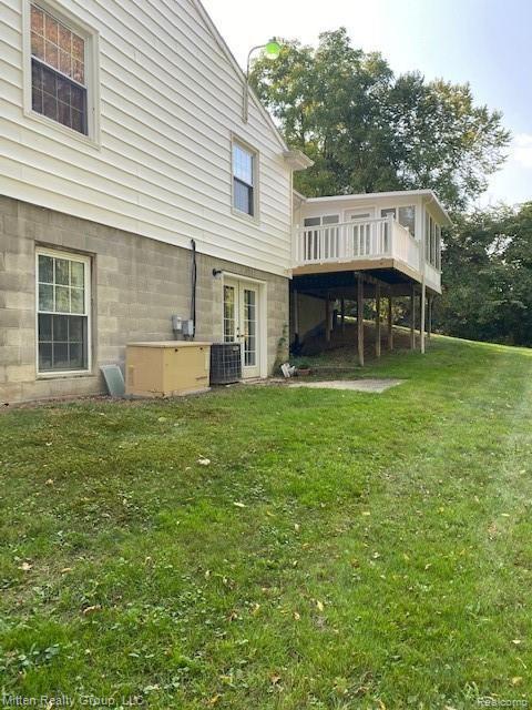 101 East River Road Flushing, MI 48433 - Photo 24 of 27
