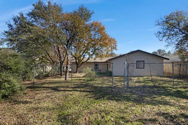 $254,900 | 2821 North Bell Avenue, Denton, TX 76209