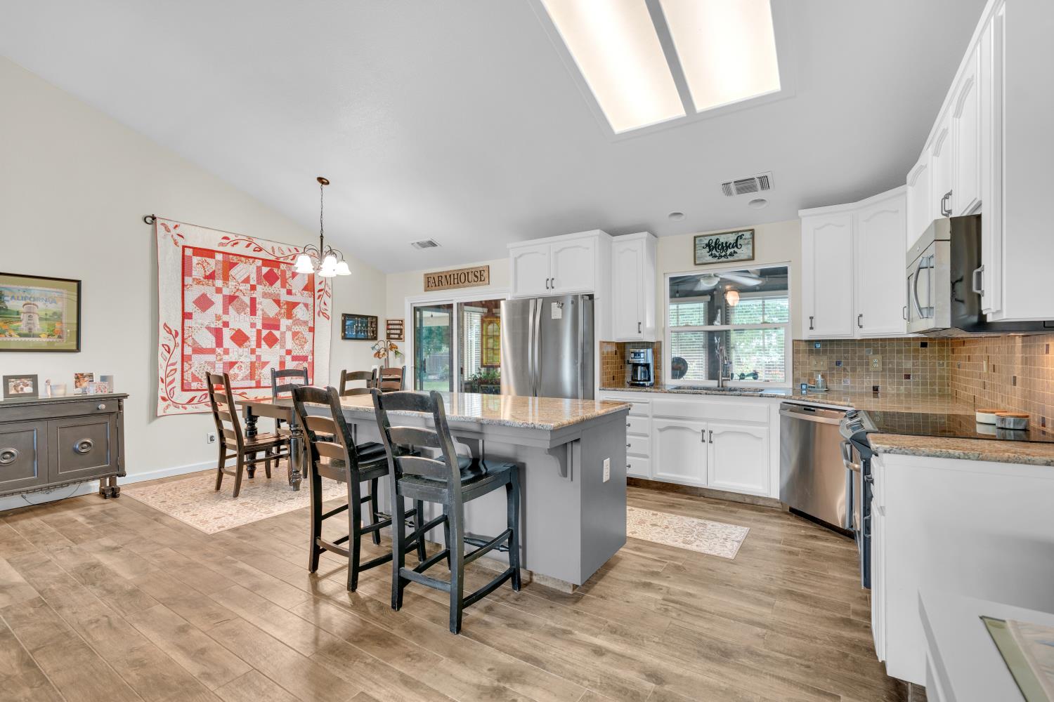 16176 La Canada Road Madera, CA 93636 - Photo 11 of 46