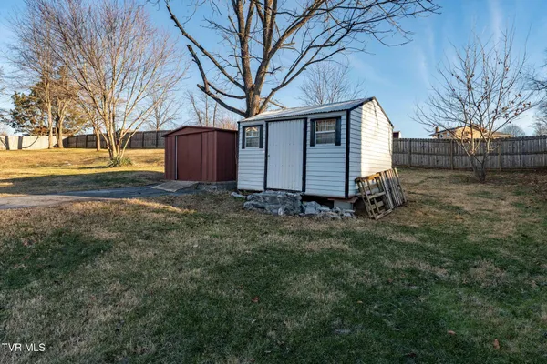 $1,500 | 172 Hopper Road, Johnson City, TN 37604