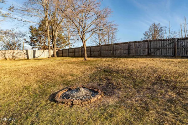 $1,500 | 172 Hopper Road, Johnson City, TN 37604