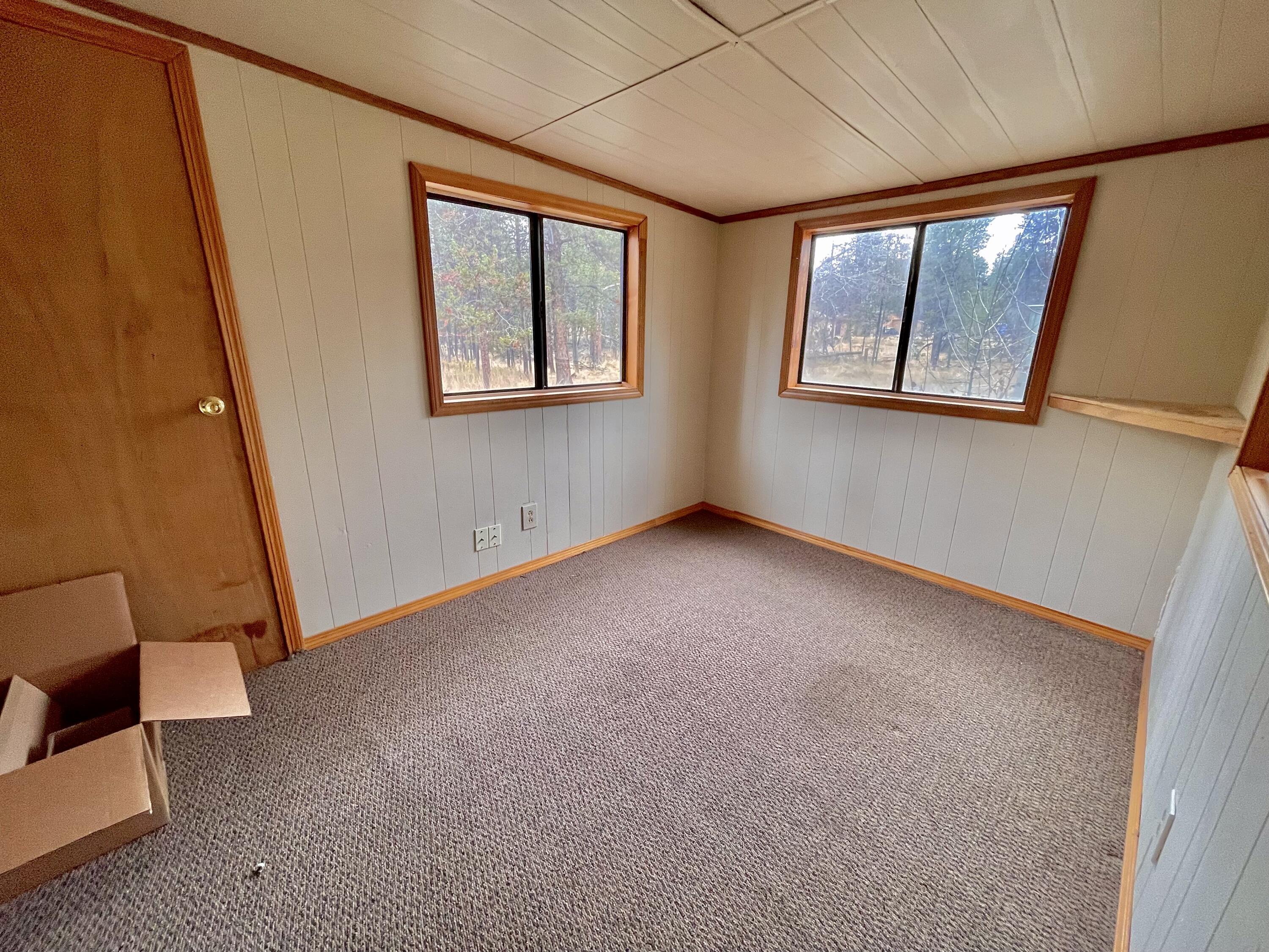 16905 Cagle Road La Pine, OR 97739 - Photo 15 of 23 IMG_3968