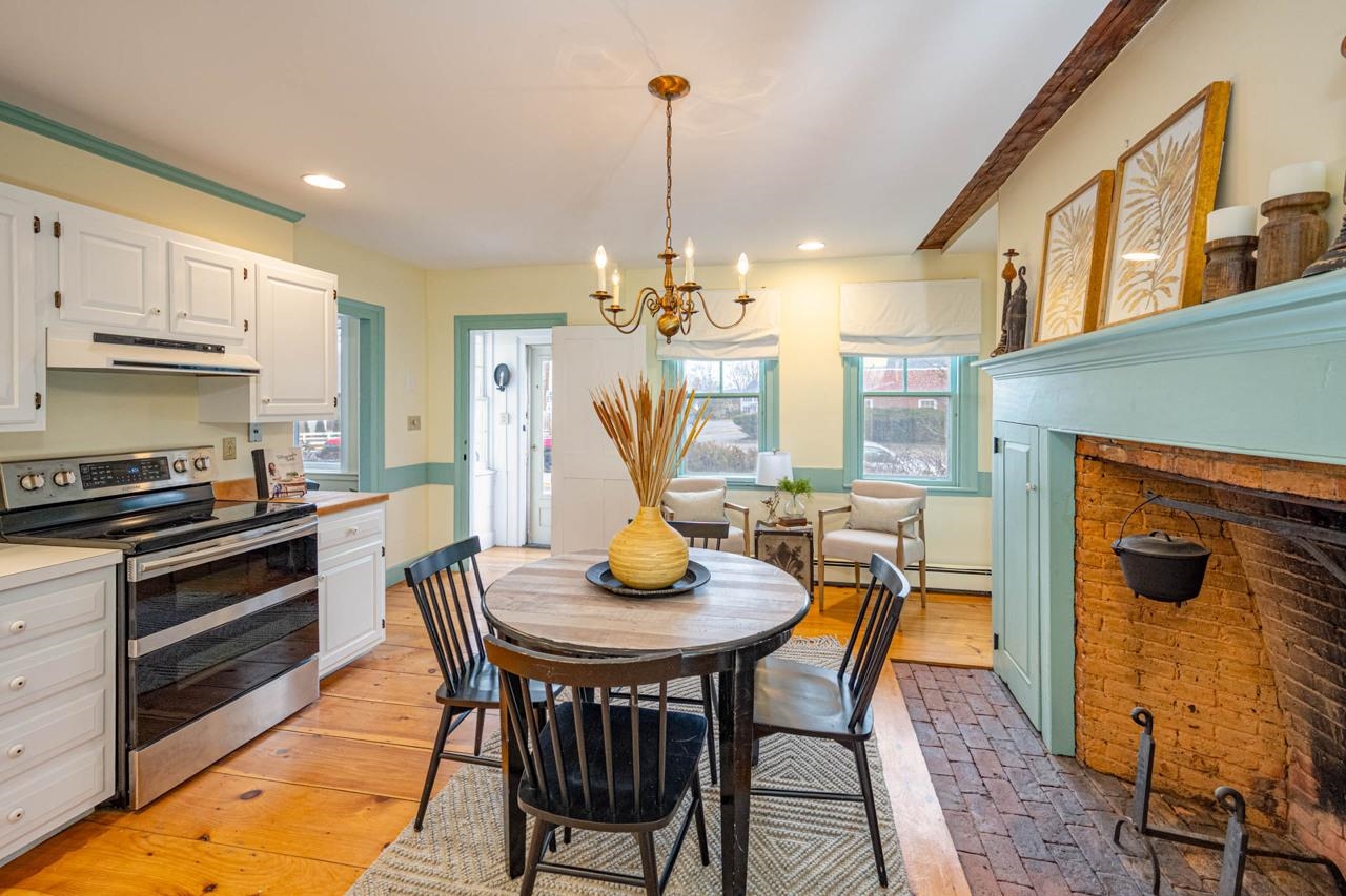 5 Winter Street, Unit 2 Exeter, NH 03833 - Photo 2 of 20