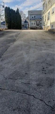 $1,450 | 36 Roberts Street, Unit 1L, Woonsocket, RI 02895