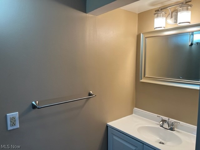 7417 Spring Garden Road Cleveland, OH 44129 - Photo 10 of 30