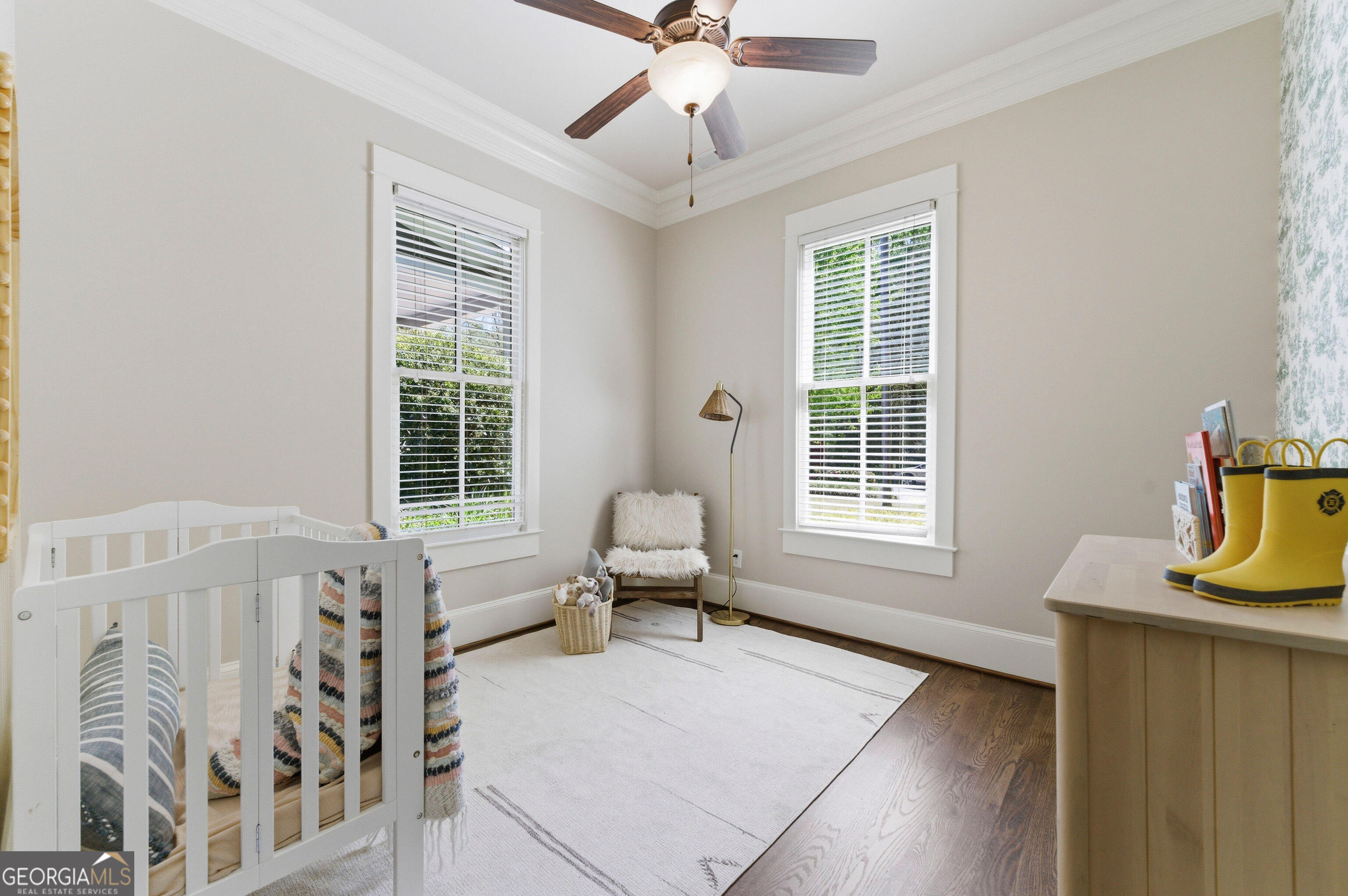 104 Fairview Street Decatur, GA 30030 - Photo 18 of 39 a living room with furniture and window