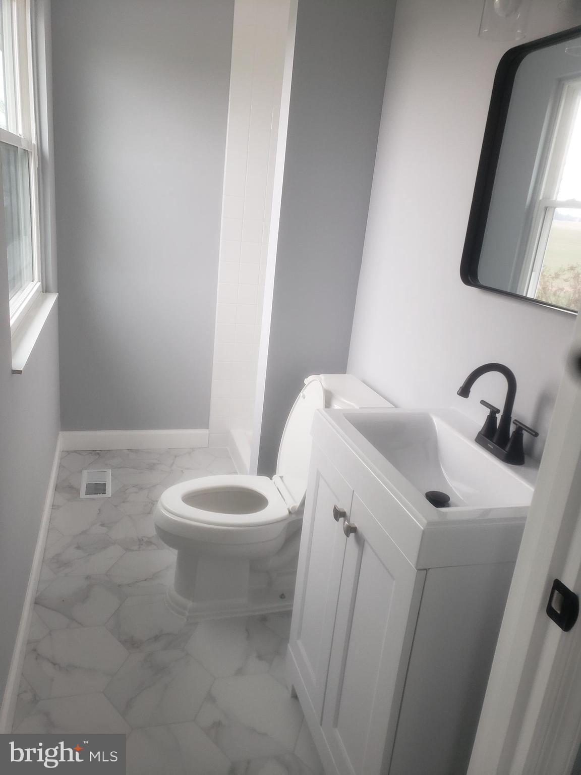 5 Crum Road Walkersville, MD 21793 - Photo 6 of 20 Powder room