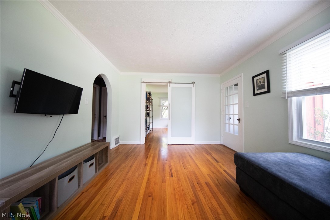 4658 Anderson Road Cleveland, OH 44121 - Photo 18 of 35