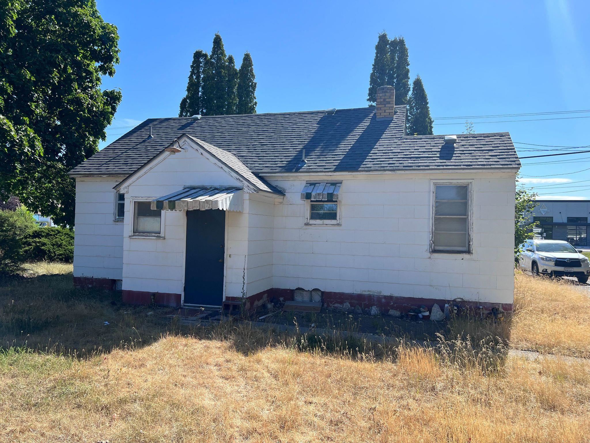 515 North Barker Road Greenacres, WA 99016 - Photo 1 of 12 Gallery Image 1