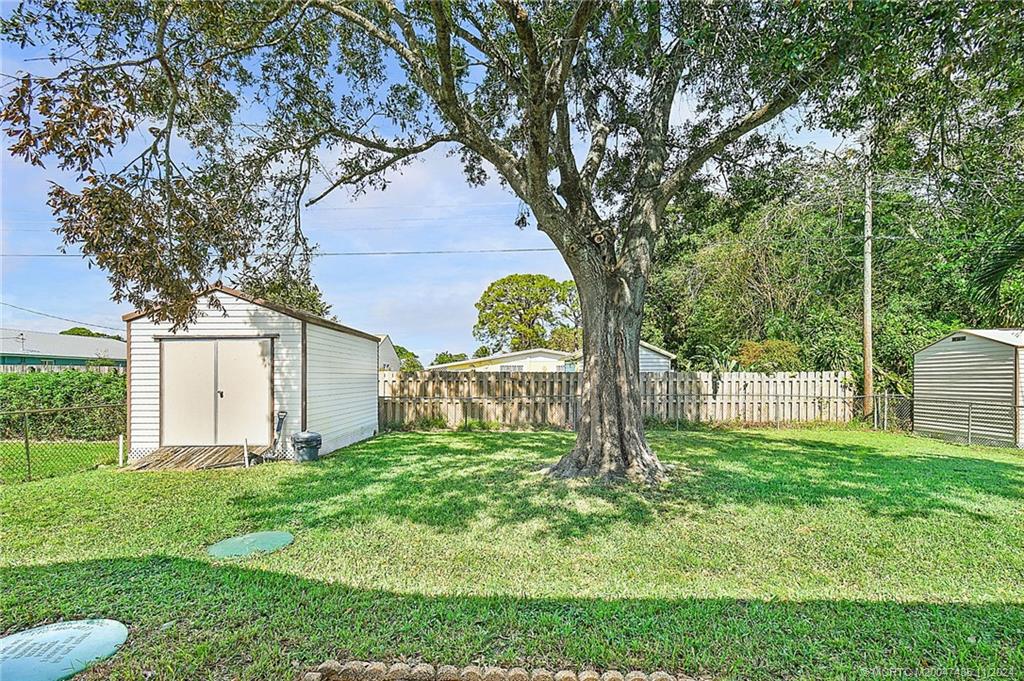 2351 Southeast Jackson Street Stuart, FL 34997 - Photo 26 of 32