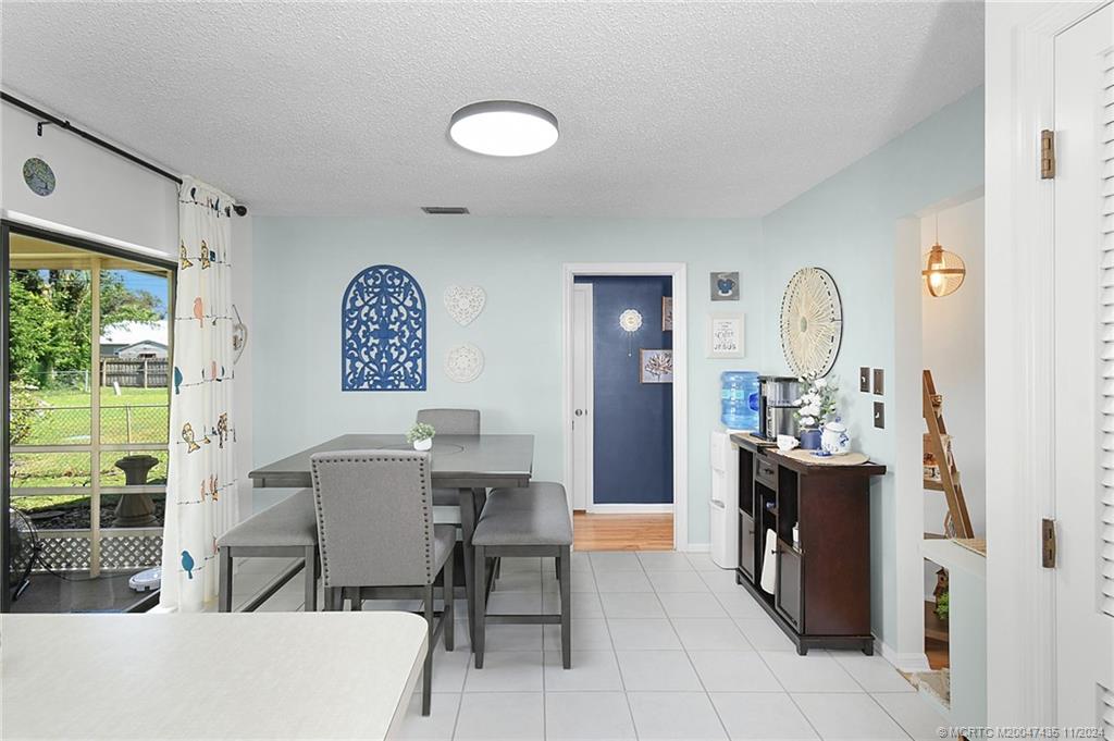 2351 Southeast Jackson Street Stuart, FL 34997 - Photo 7 of 32