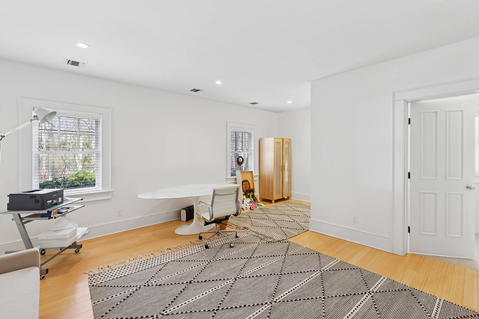 27 Gardiners Path Sag Harbor, NY 11963 - Photo 12 of 27 a very nice looking room with a large window