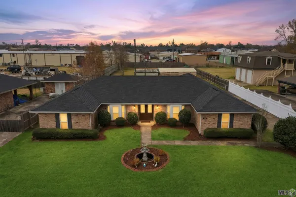 $370,000 | 311 Estate Drive, Houma, LA 70364