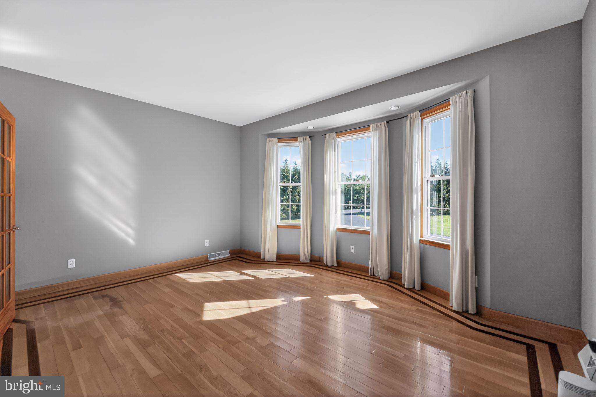 111 Heilig Road Sewell, NJ 08080 - Photo 13 of 39