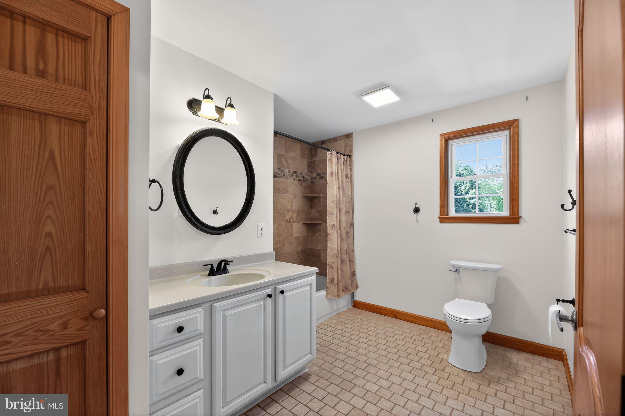 111 Heilig Road Sewell, NJ 08080 - Photo 18 of 39