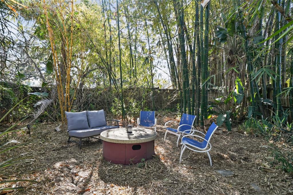 700 28th Street Orlando, FL 32805 - Photo 18 of 19 a view of a sitting area with large trees