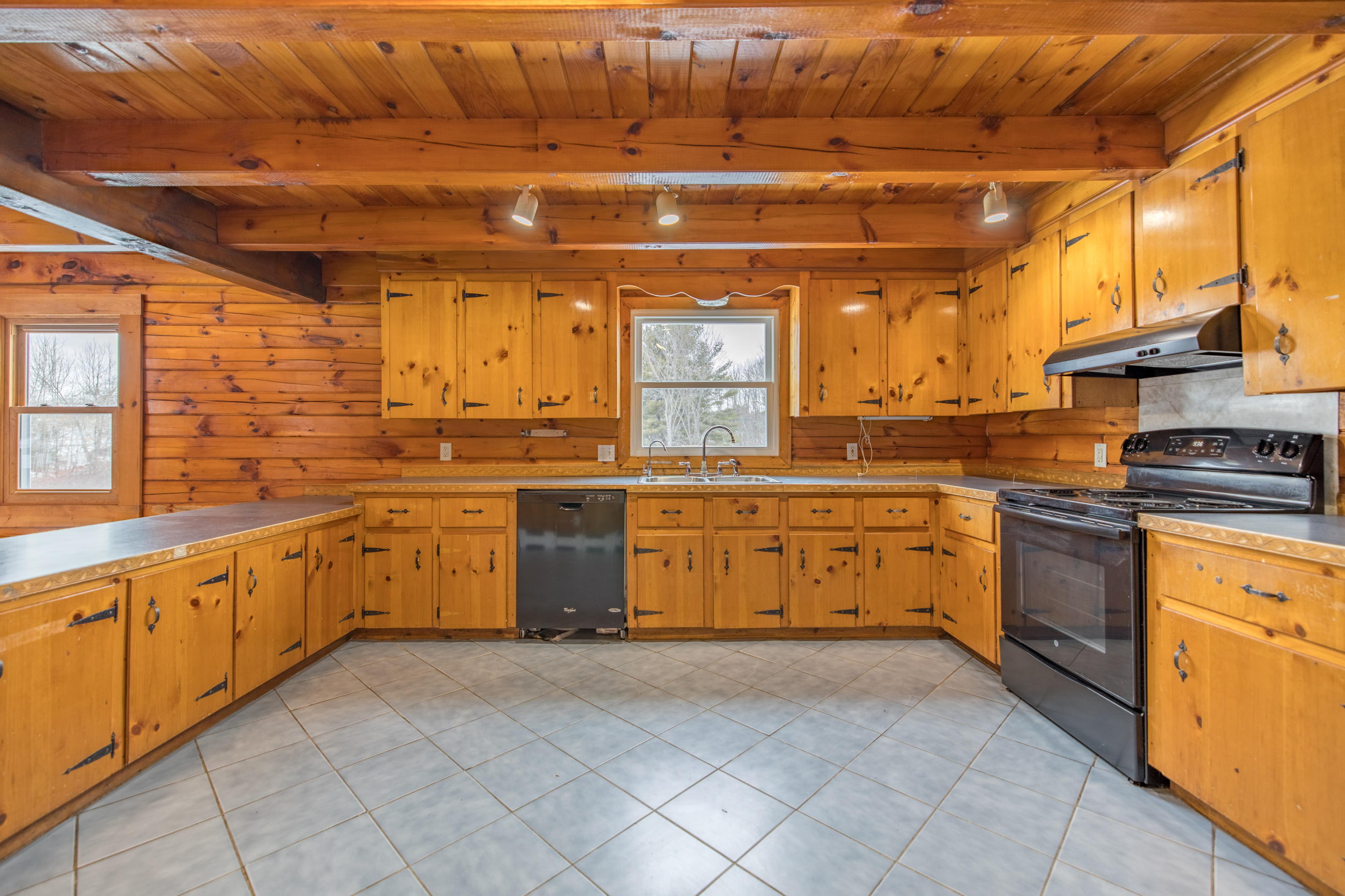 36 Gordon Road Dayton, ME 04005 - Photo 6 of 54 6I3A9437-HDR