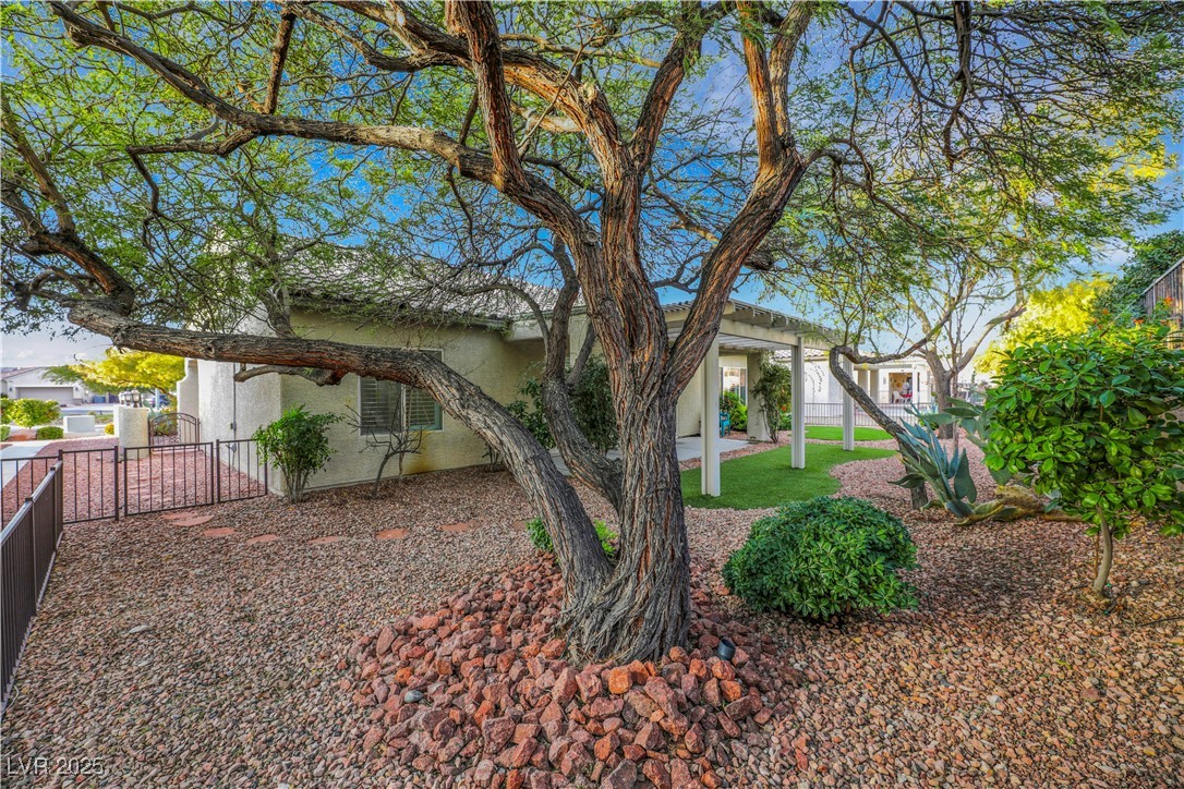 2130 Fort Halifax Street Henderson, NV 89052 - Photo 6 of 30