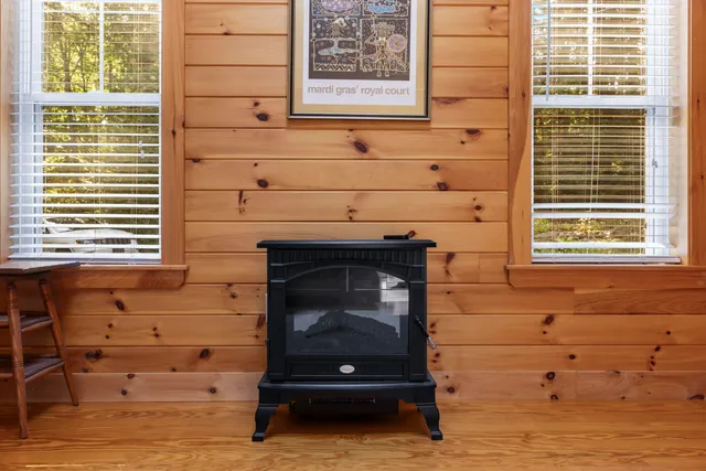 $400,000 | 14 King Road, Vassalboro, ME 04989