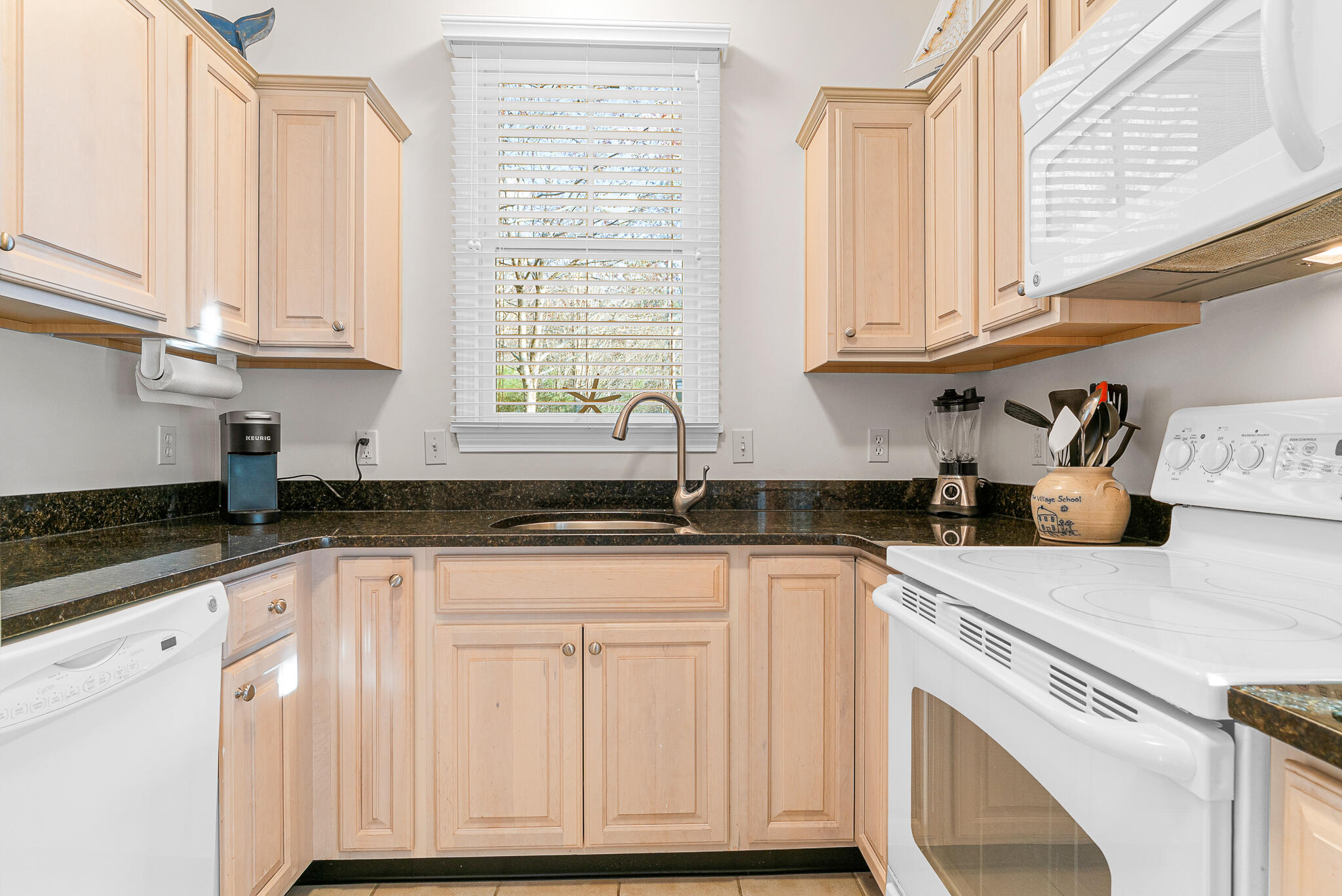 454 Post Road, Unit 250 Wells, ME 04090 - Photo 12 of 48 250 Summer Village-9