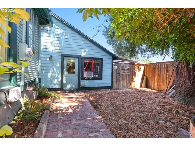 $515,000 | 1132 Ash Avenue, Cottage Grove, OR 97424