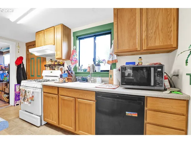 $515,000 | 1132 Ash Avenue, Cottage Grove, OR 97424