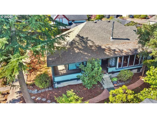 $515,000 | 1132 Ash Avenue, Cottage Grove, OR 97424