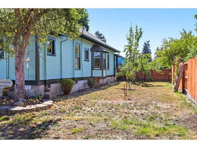 $515,000 | 1132 Ash Avenue, Cottage Grove, OR 97424