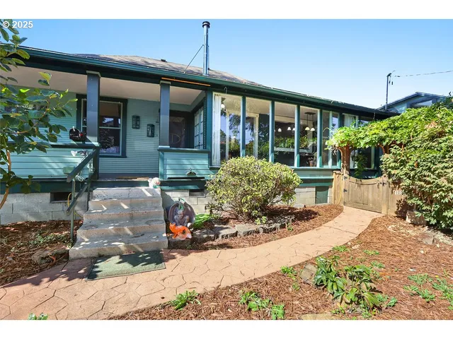 $515,000 | 1132 Ash Avenue, Cottage Grove, OR 97424