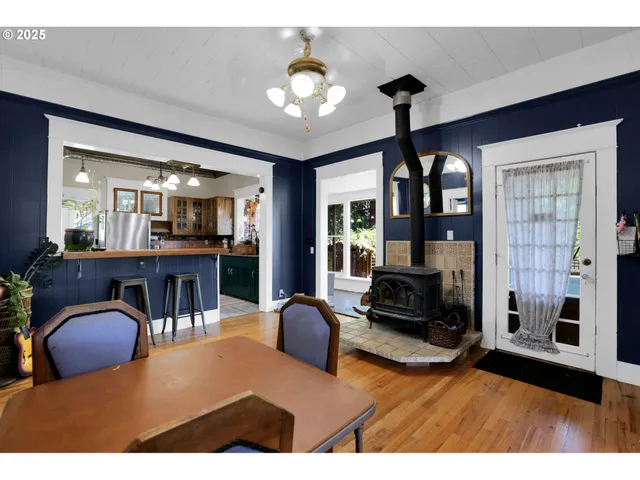 $515,000 | 1132 Ash Avenue, Cottage Grove, OR 97424