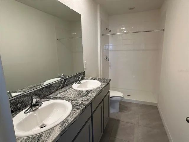 $2,275 | 17575 Crescent Moon Loop, Bradenton, FL 34211