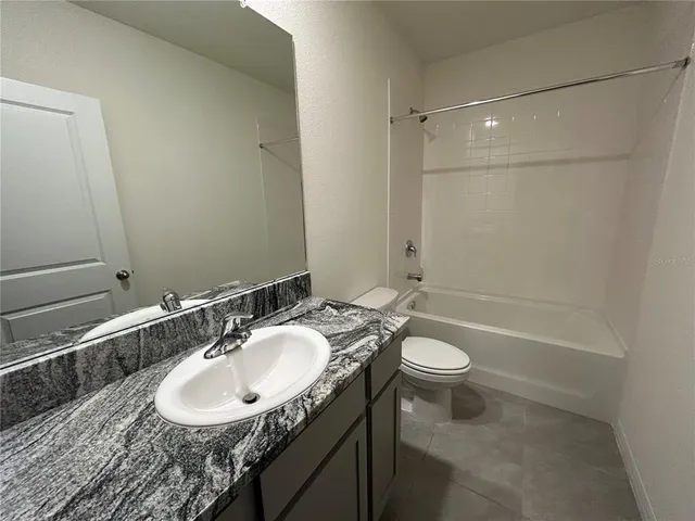 $2,275 | 17575 Crescent Moon Loop, Bradenton, FL 34211