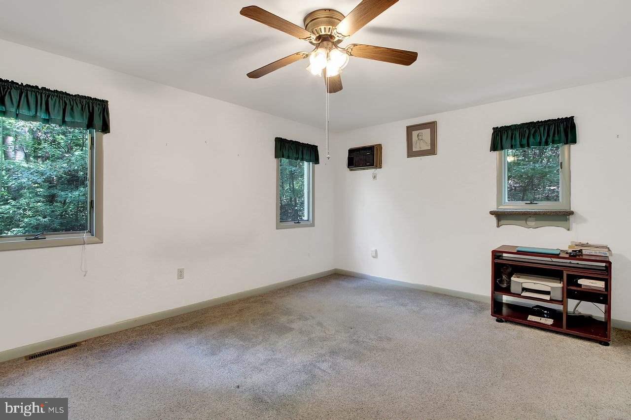 105 Two Ring Road Aspers, PA 17304 - Photo 5 of 25 Gallery Image 5