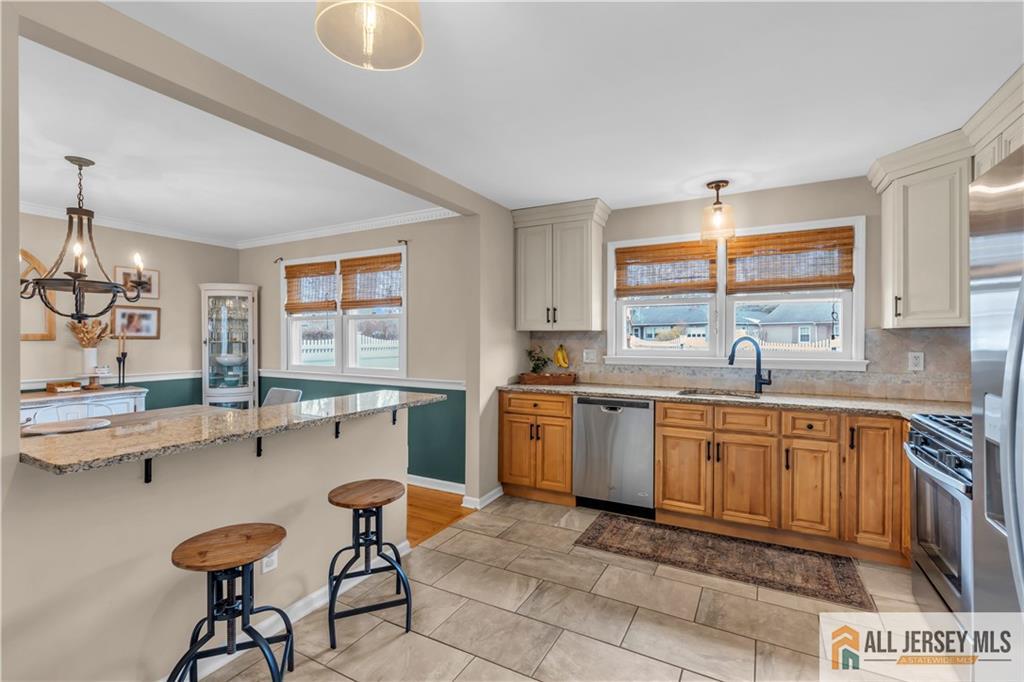 110 Oak Drive Middlesex, NJ 08846 - Photo 12 of 49