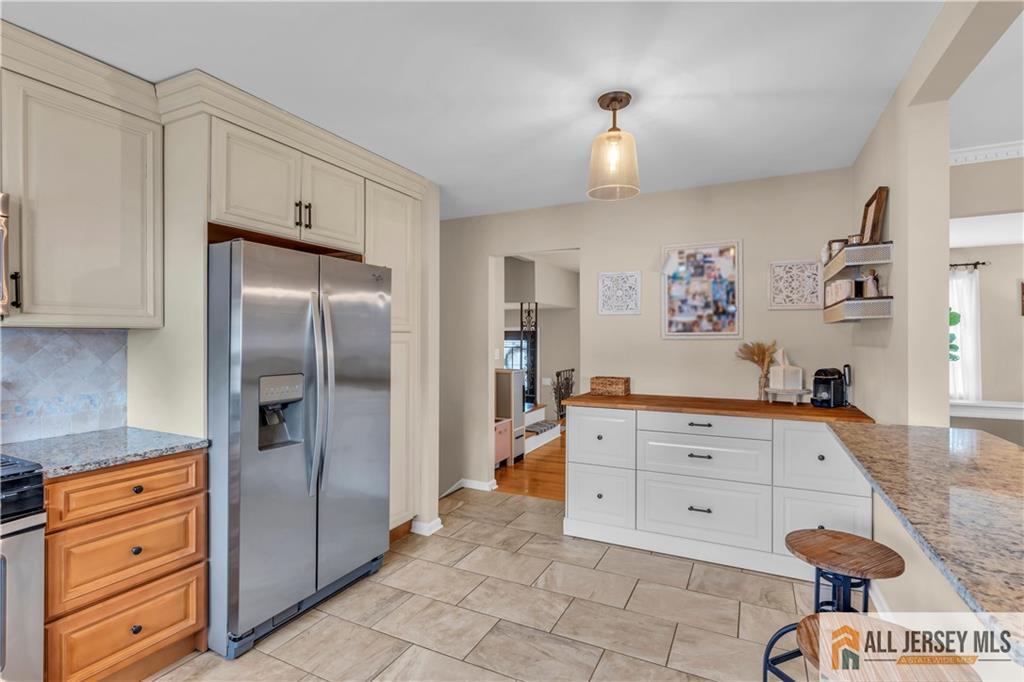 110 Oak Drive Middlesex, NJ 08846 - Photo 16 of 49