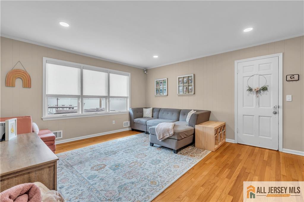 110 Oak Drive Middlesex, NJ 08846 - Photo 21 of 49