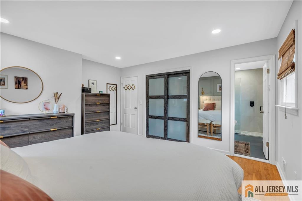 110 Oak Drive Middlesex, NJ 08846 - Photo 27 of 49