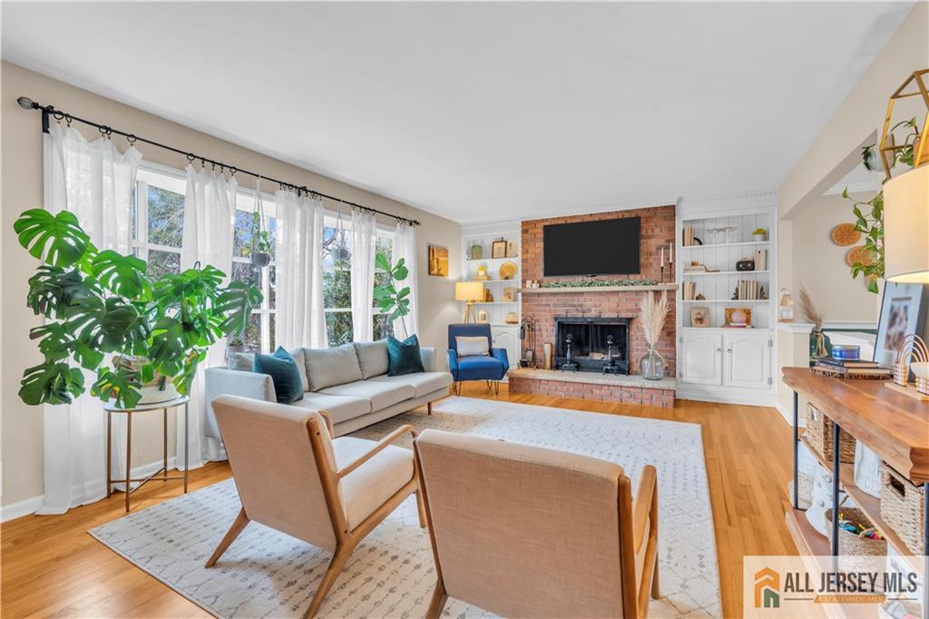 110 Oak Drive Middlesex, NJ 08846 - Photo 5 of 49